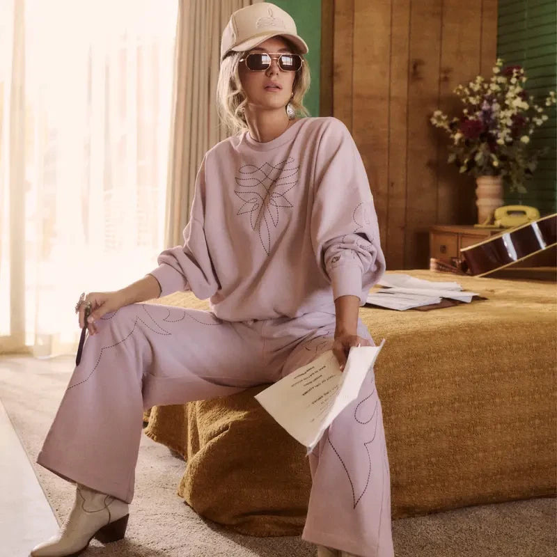 Wrangler Cowgirl Sweatpants in Mauve